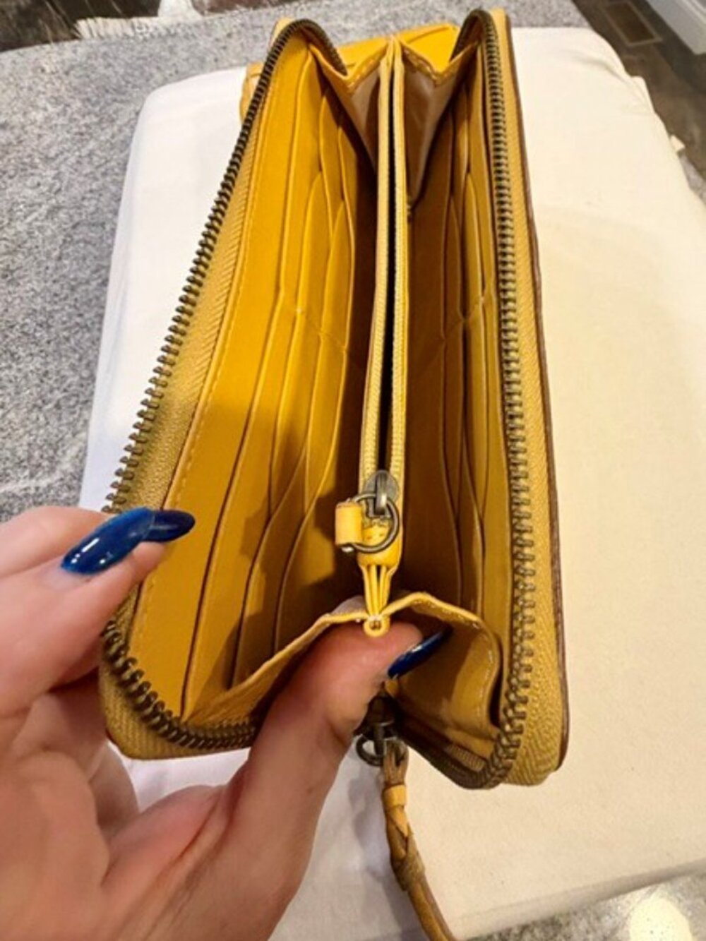 Cole Haan Village Classics pebbled leather tote satchel handbag in a mustard ye - Picture 7 of 9